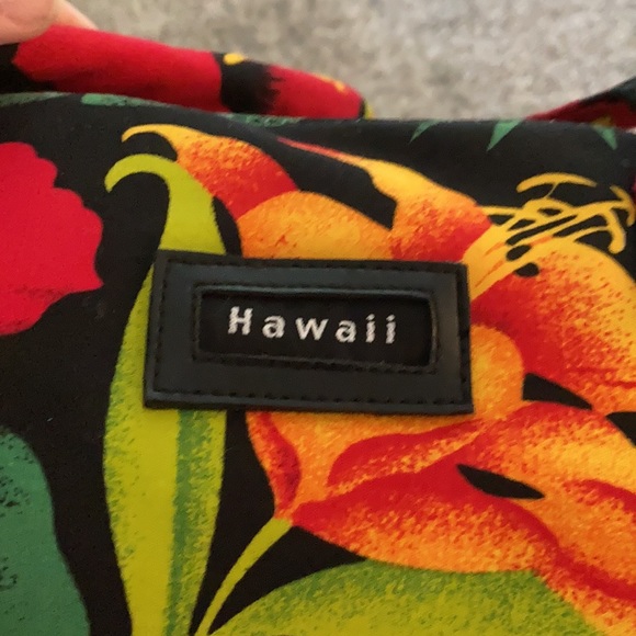 Hawaiian Print Tote Bag - Picture 11 of 15